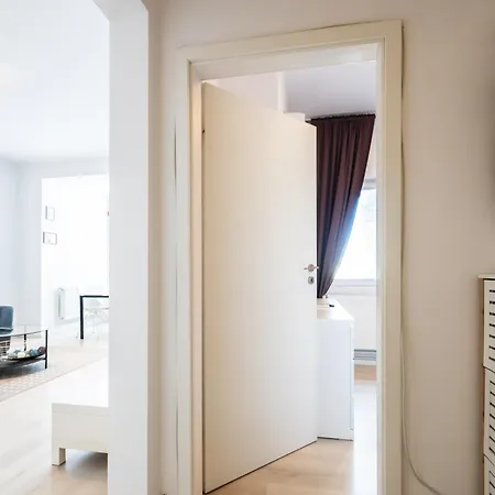 Rosetti Blanc - Modern 1br In Center *